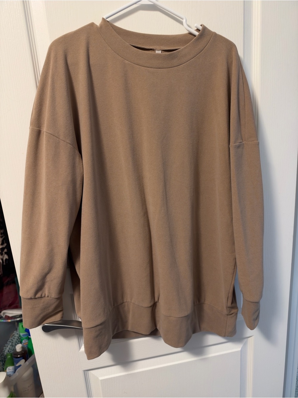 Women’s Classic Crewneck Sweatshirt in Taupe